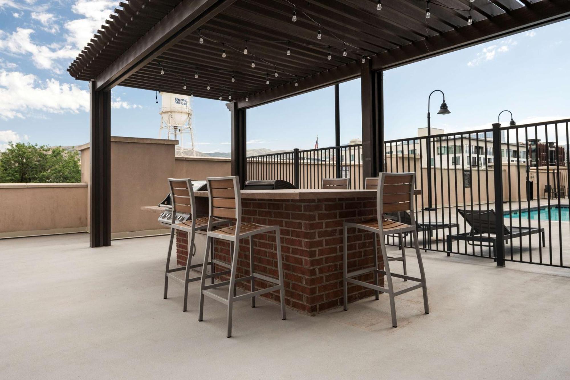 Homewood Suites By Hilton Salt Lake City Downtown Exterior photo